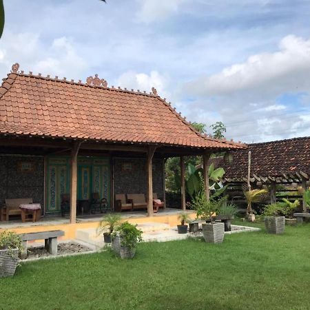 Legiyem Homestay Yogyakarta Luaran gambar