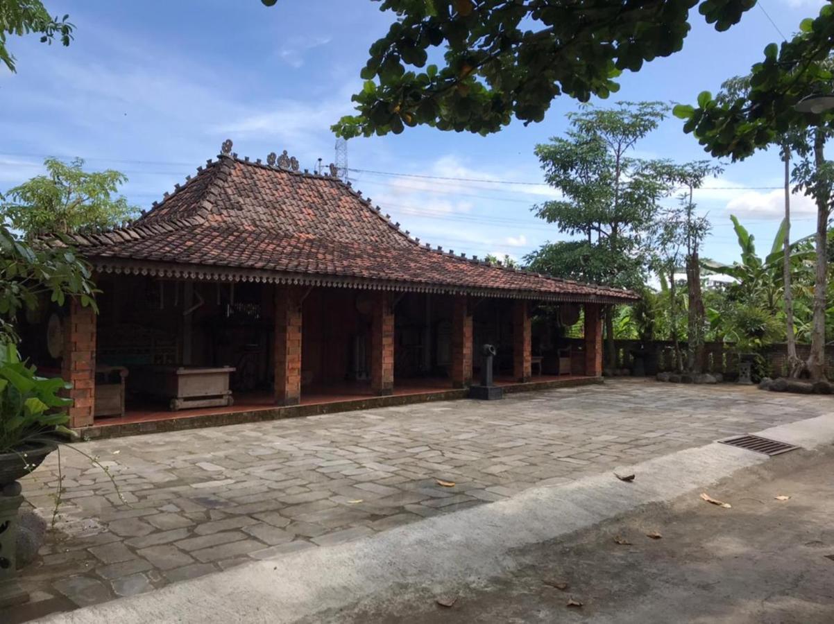 Legiyem Homestay Yogyakarta Luaran gambar